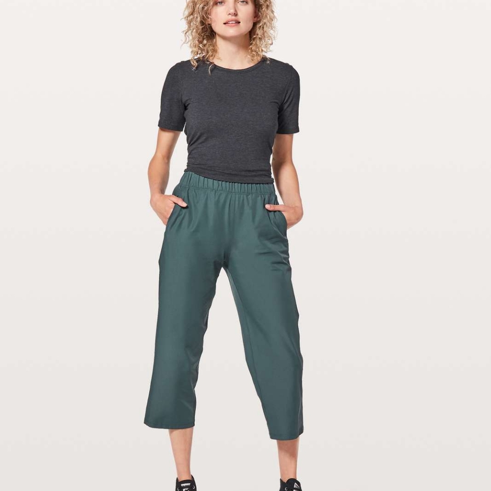 Lululemon Next Move Crop *23" Gravity Travel Pants Size 4 - Picture 2 of 13